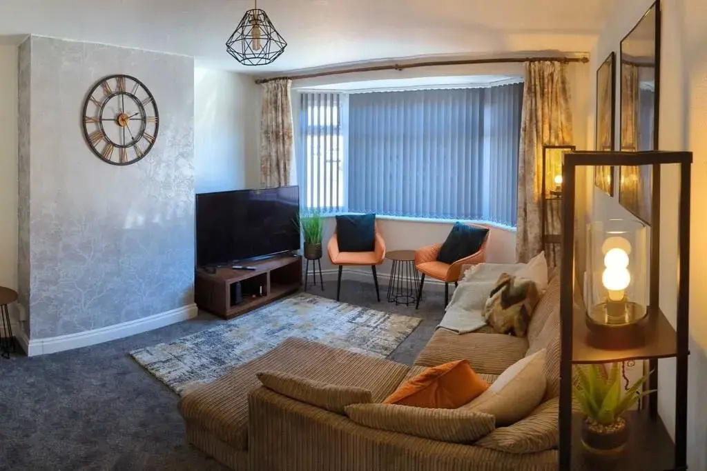 Exquisite Newfields 3 Bedroom House W/ Garden