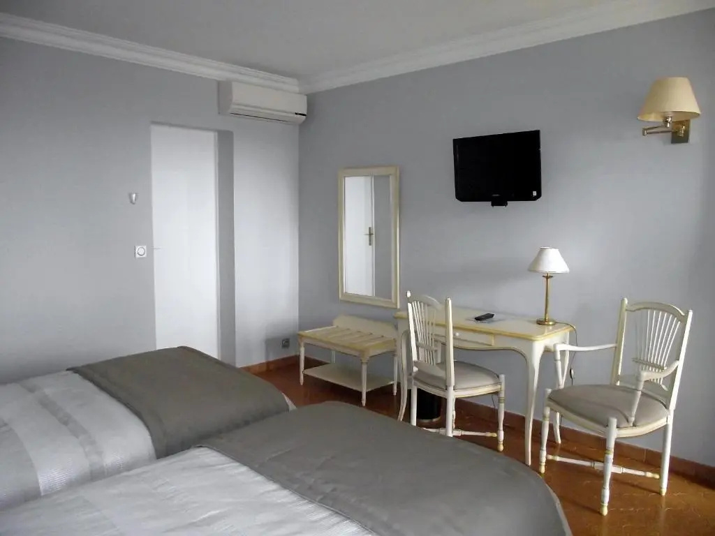 Standard Double room with garden view (twin beds)