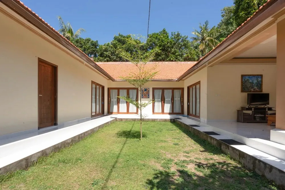 Calm Haven Villa with Amabela Garden Lovina Mitra RedDoorz