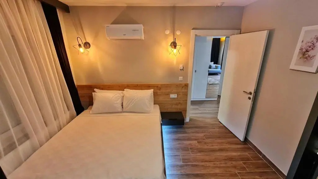 Suite with balcony