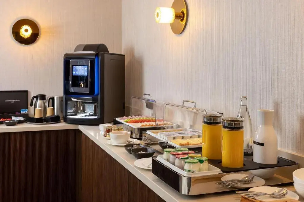 Hotel photo 12