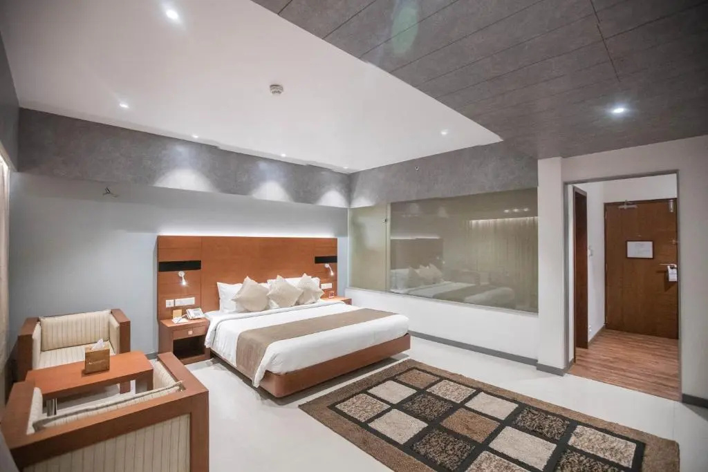 Hotel Niya Regency - Chambres