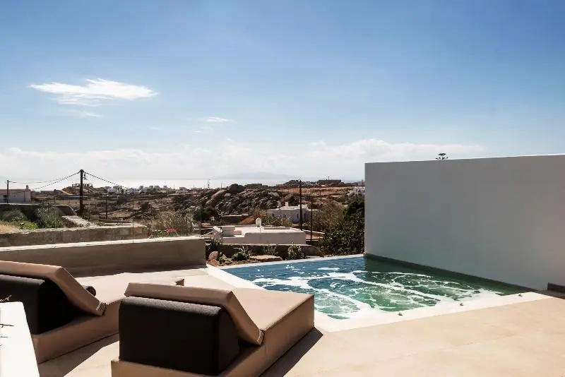 Luxury Suite with balcony and with sea view