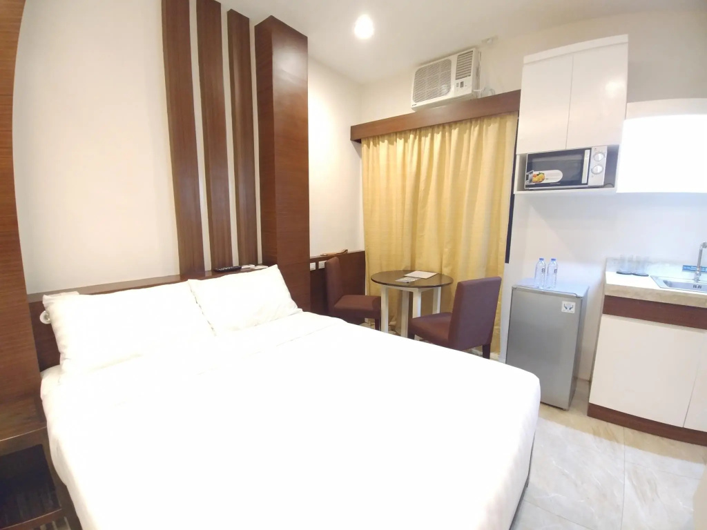 Standard Double room (full double bed)