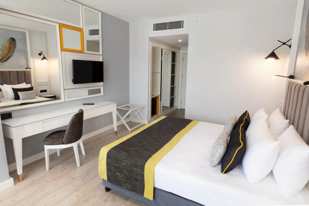 The Raga Side (Adult Only) — фото 4