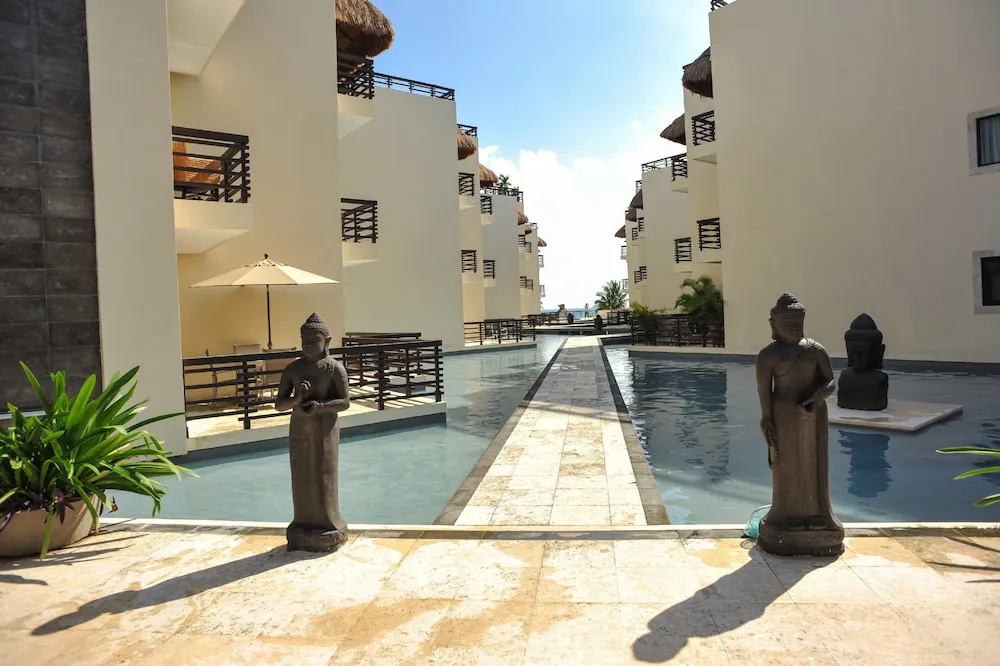 Aldea Thai 1126 2 Bedrooms by RedAwning