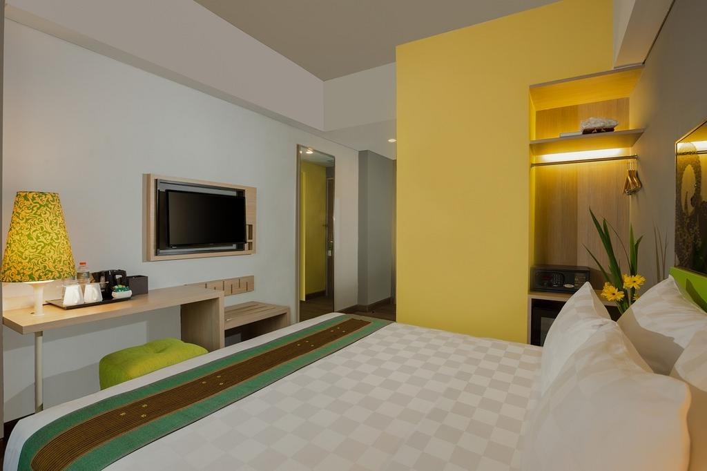 Deluxe room — room photo 1