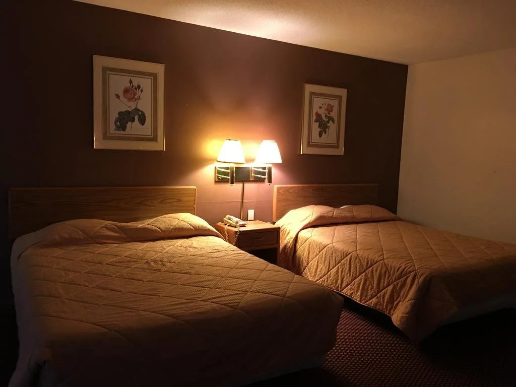 Carrousel Inn and Suites