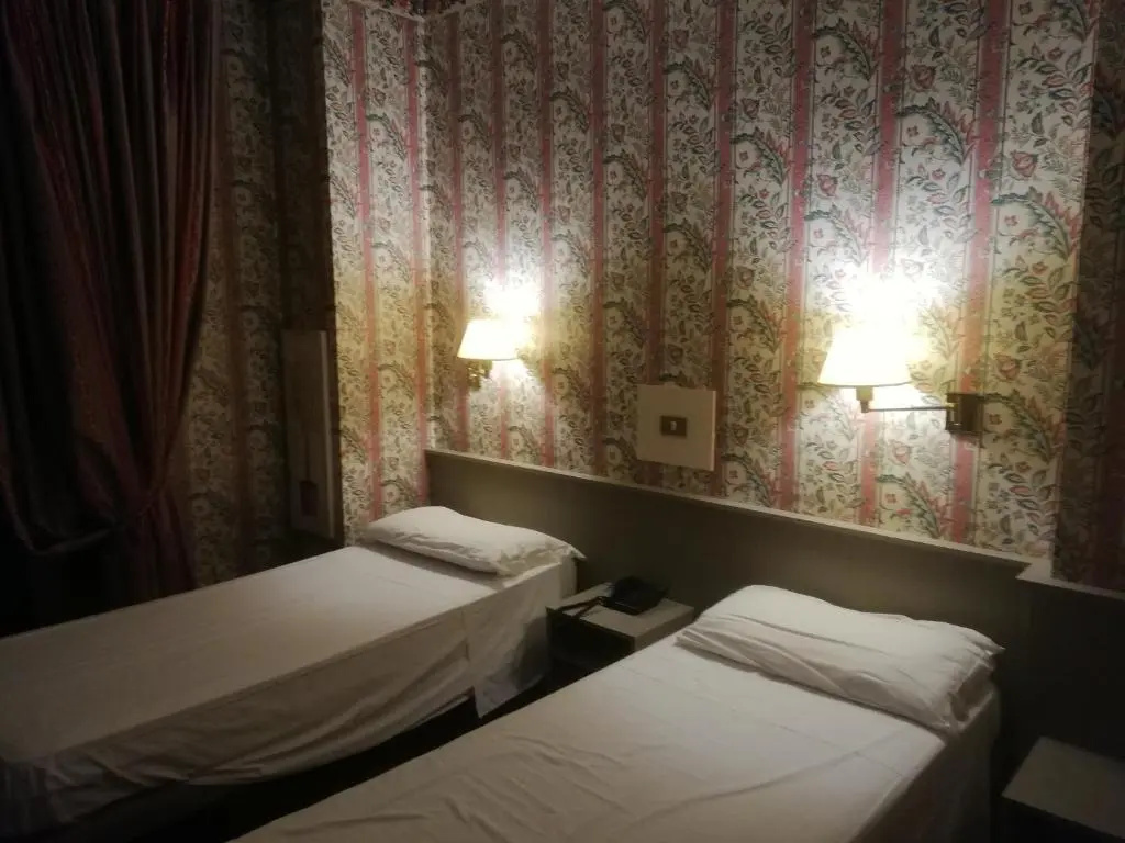 Hotel Plaza Torino - Chambres