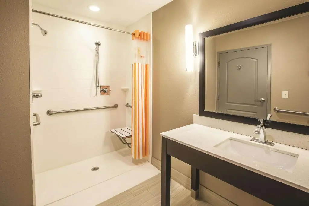 La Quinta Inn & Suites by Wyndham Hattiesburg - I-59 - Chambres