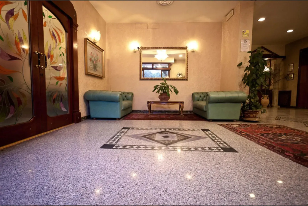 Phi Hotel Ambra - Général