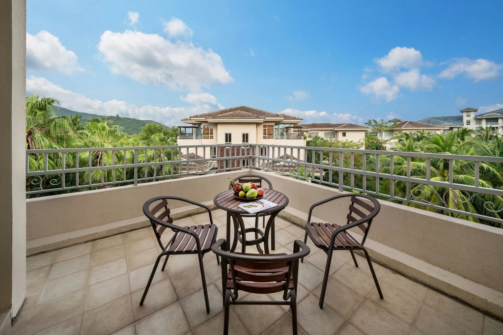 Balcony & Terrace