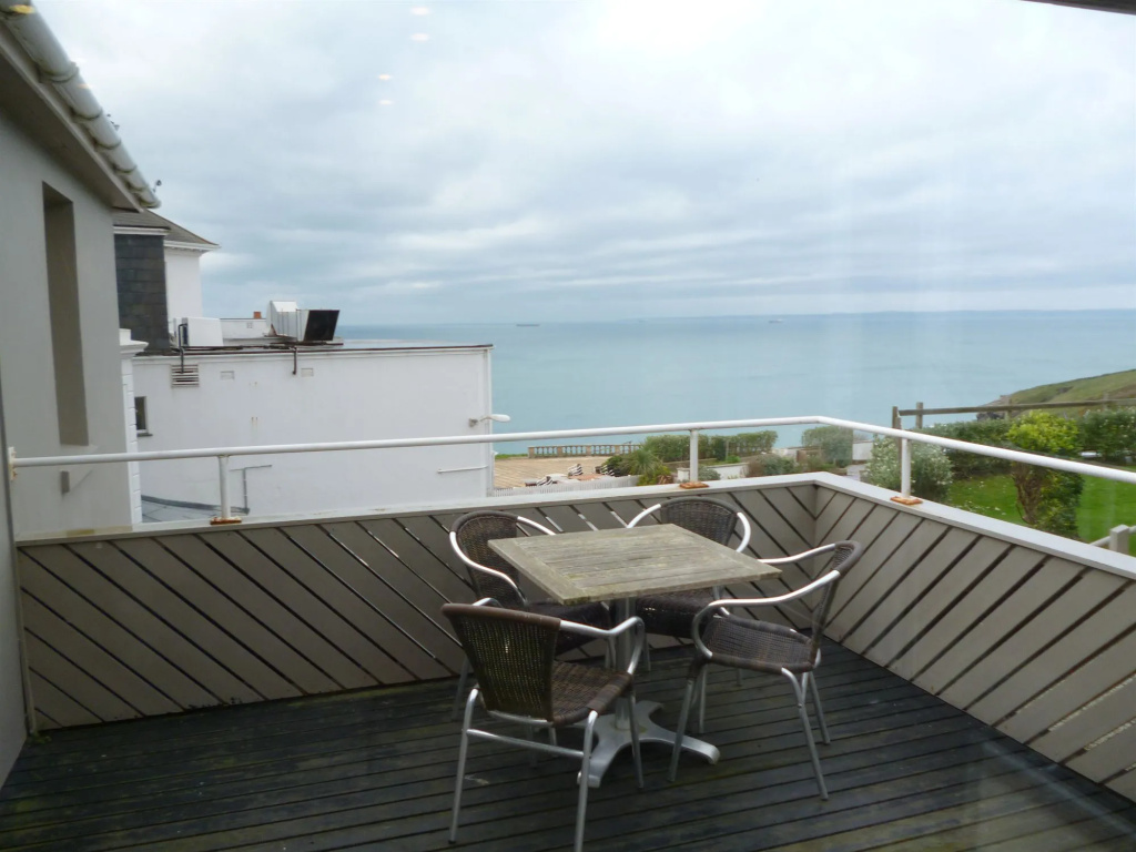 Balcony & Terrace