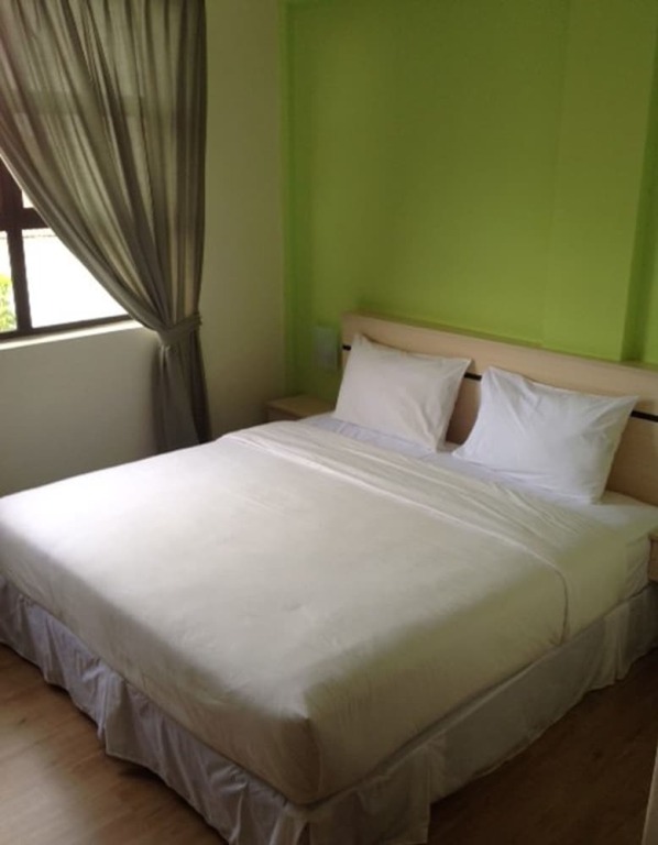 Merlin Hotel