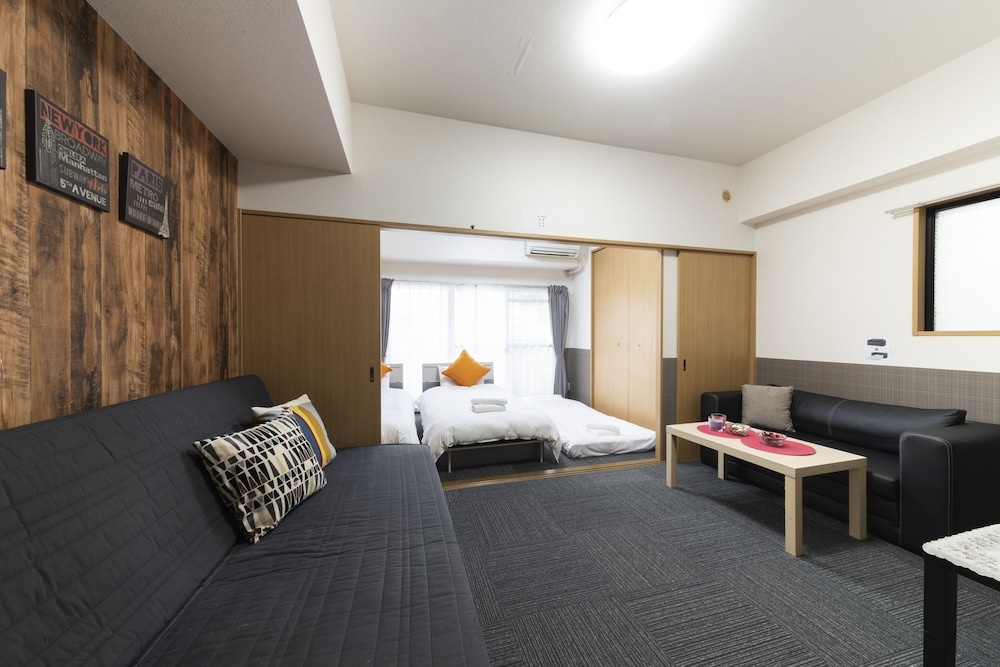 Grande Famille Shimanouchi Dotonbori Condo 사진 3