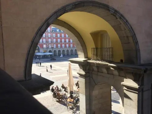Plaza Mayor Design Apartment