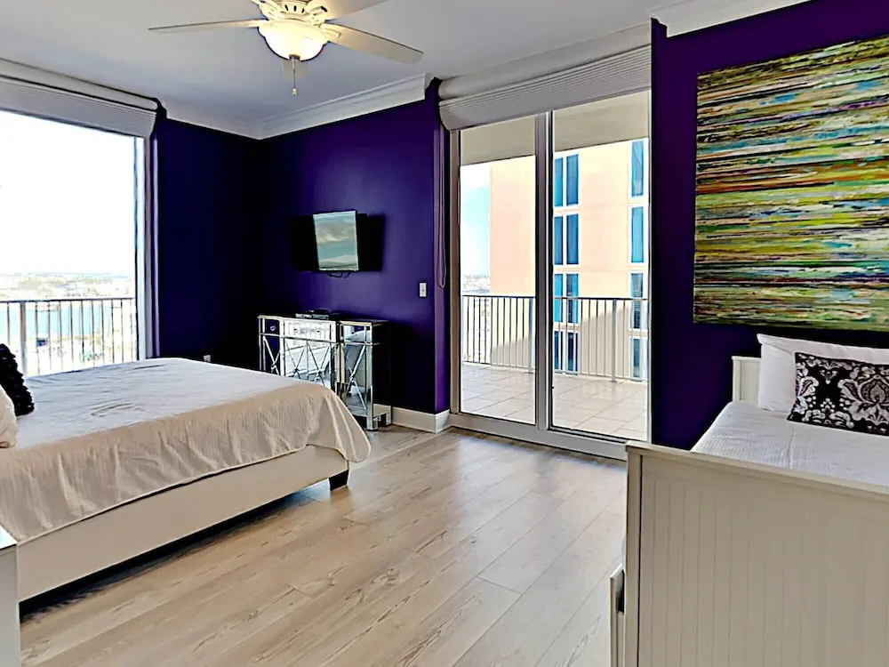 Standard room with balcony and with ocean view