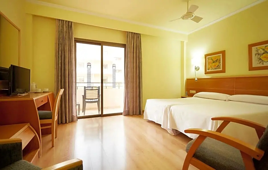 Invisa Hotel La Cala - Chambres