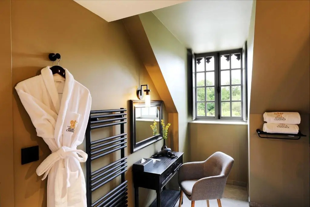 Relais et Châteaux - Château De Germigney - Chambres