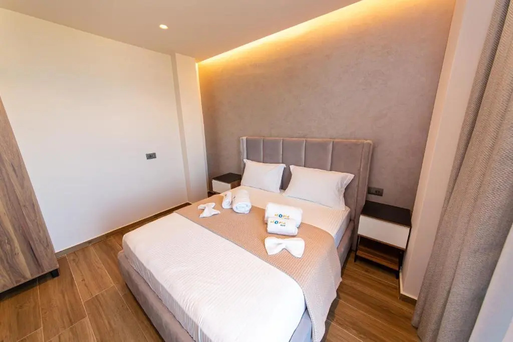 Deluxe Double Basement room with balcony (full double bed)