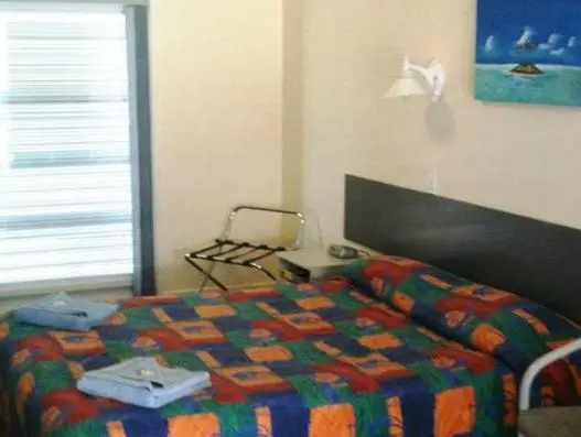 Double Studio (full double bed)