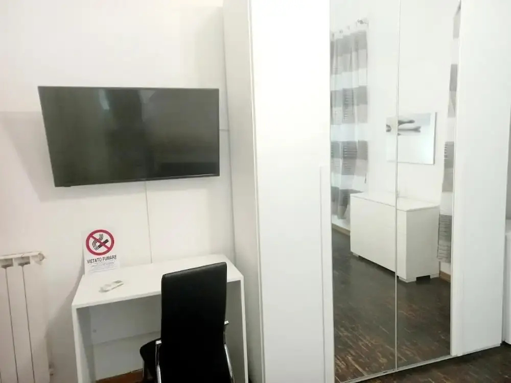 Classic Double room (full double bed)