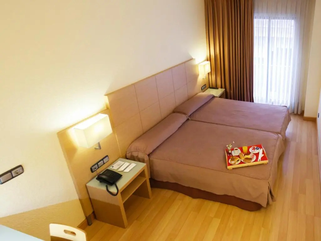 Double room (twin beds)