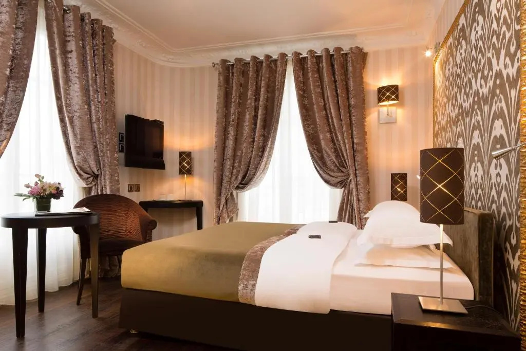 Hotel Ares Eiffel 107