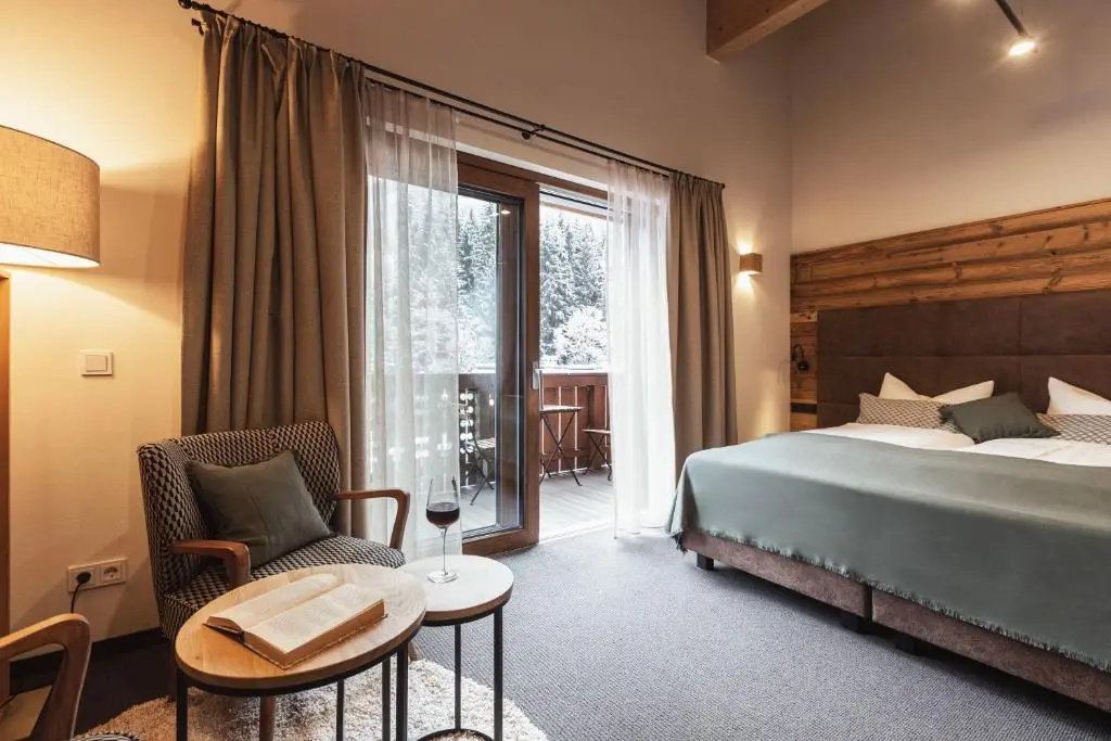 Superior Double room (full double bed)