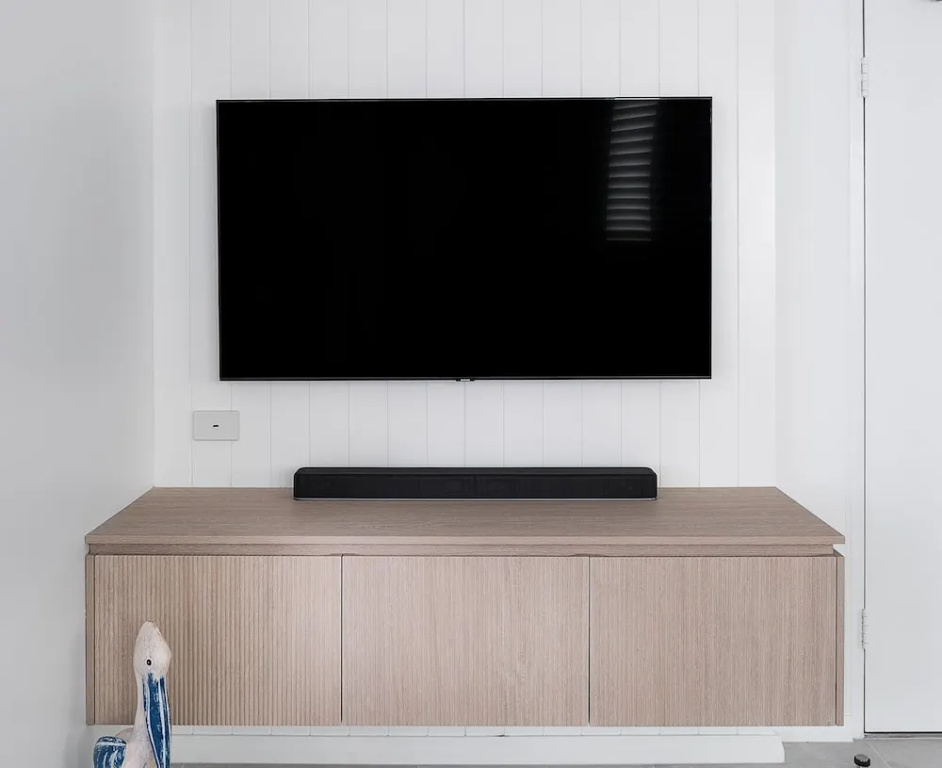 1 Bedroom Superior Apartment with balcony and beachfront