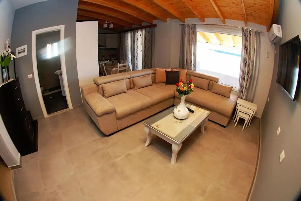 3 Bedrooms Apartment with balcony and with sea view