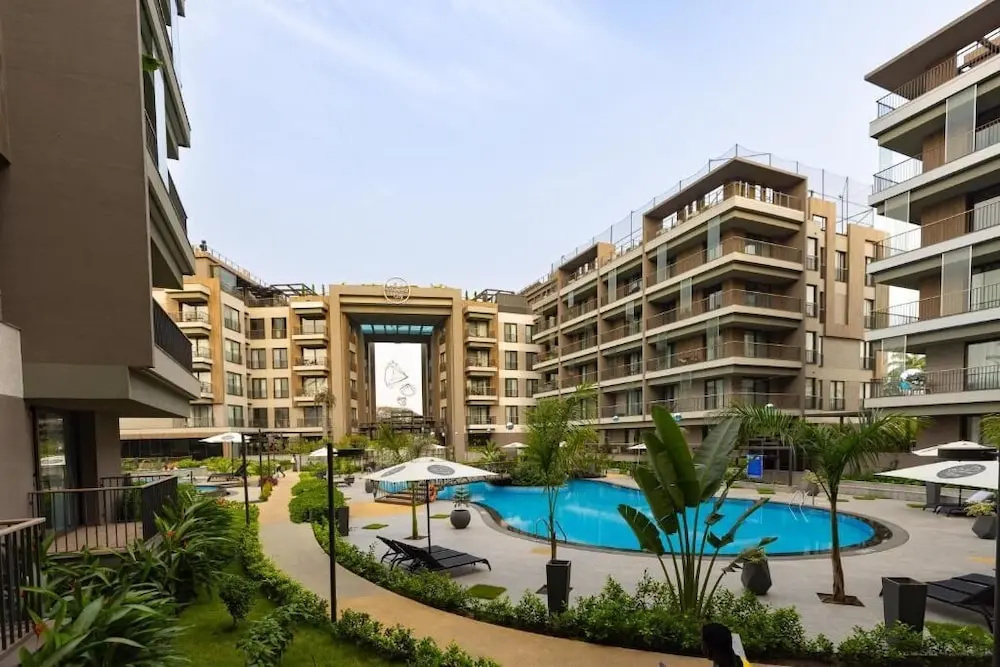Diamond in City by wow property