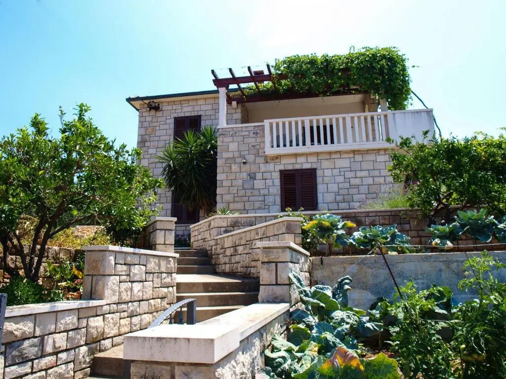 Apartment Mika-150m from the sea