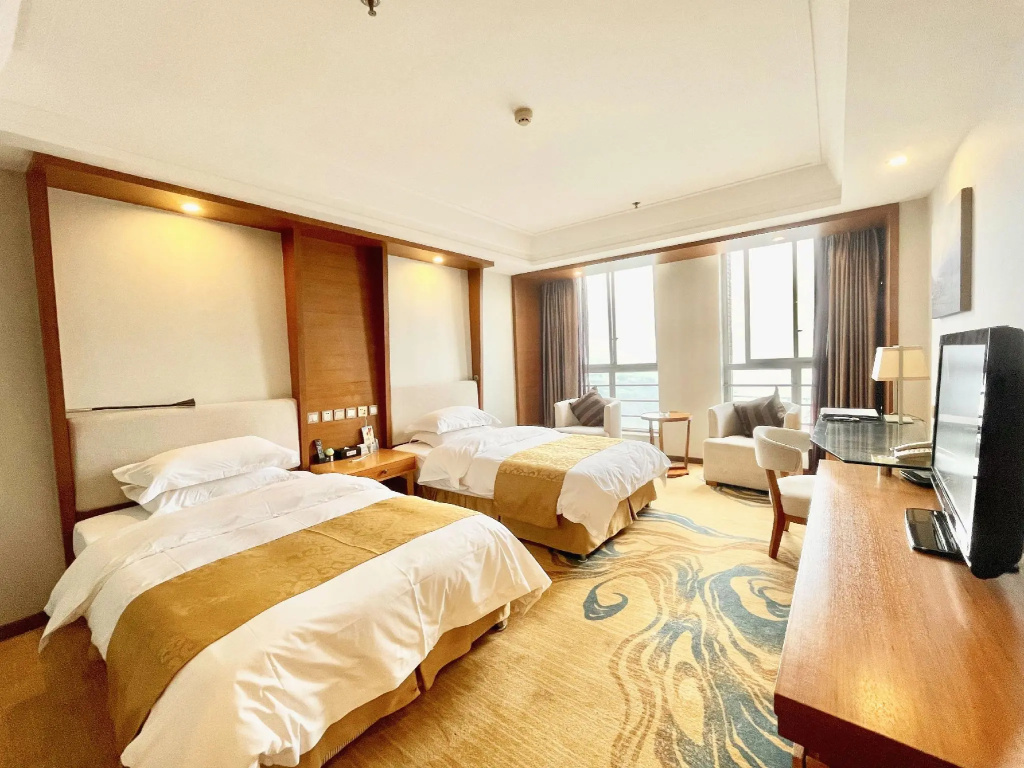 Purple Light Hotel — 4