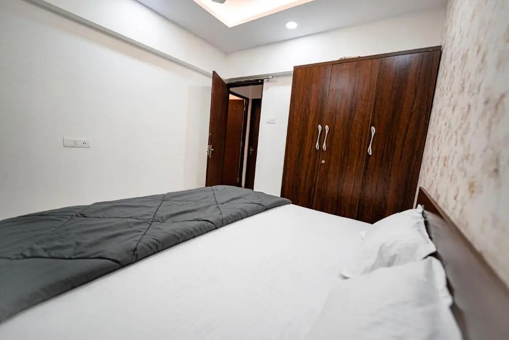 16th Floor 2BHK Fully Furnished Service Apartment