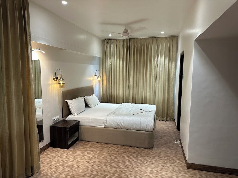 Hotel Imperial Palace by null
