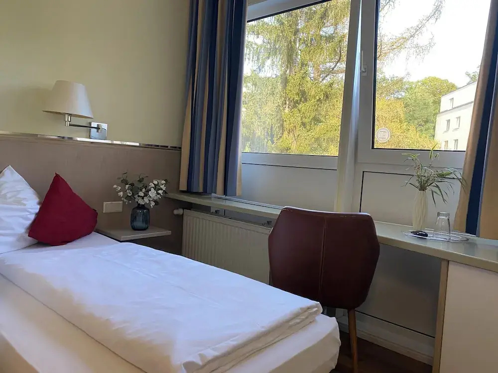 Standard Single room (single bed)