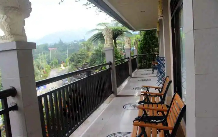 Seruni Hotel Family Room