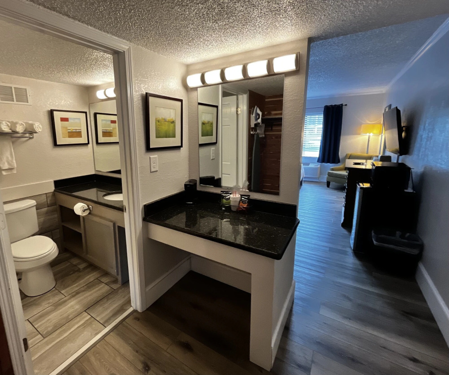 At Home Inn & Suites - Général