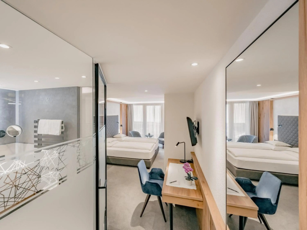 Hotel Bellevue by null