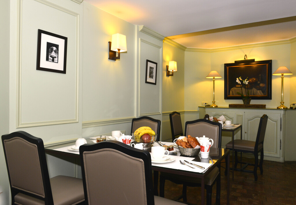 Hotel Henri IV Rive Gauche by null