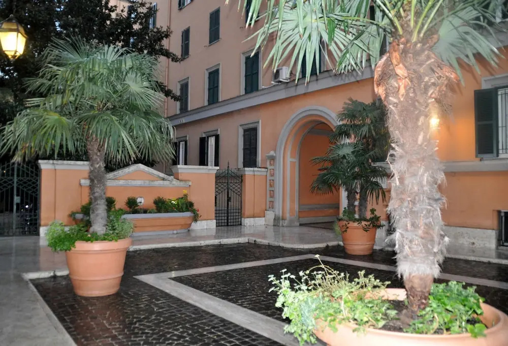 Hotel photo 12