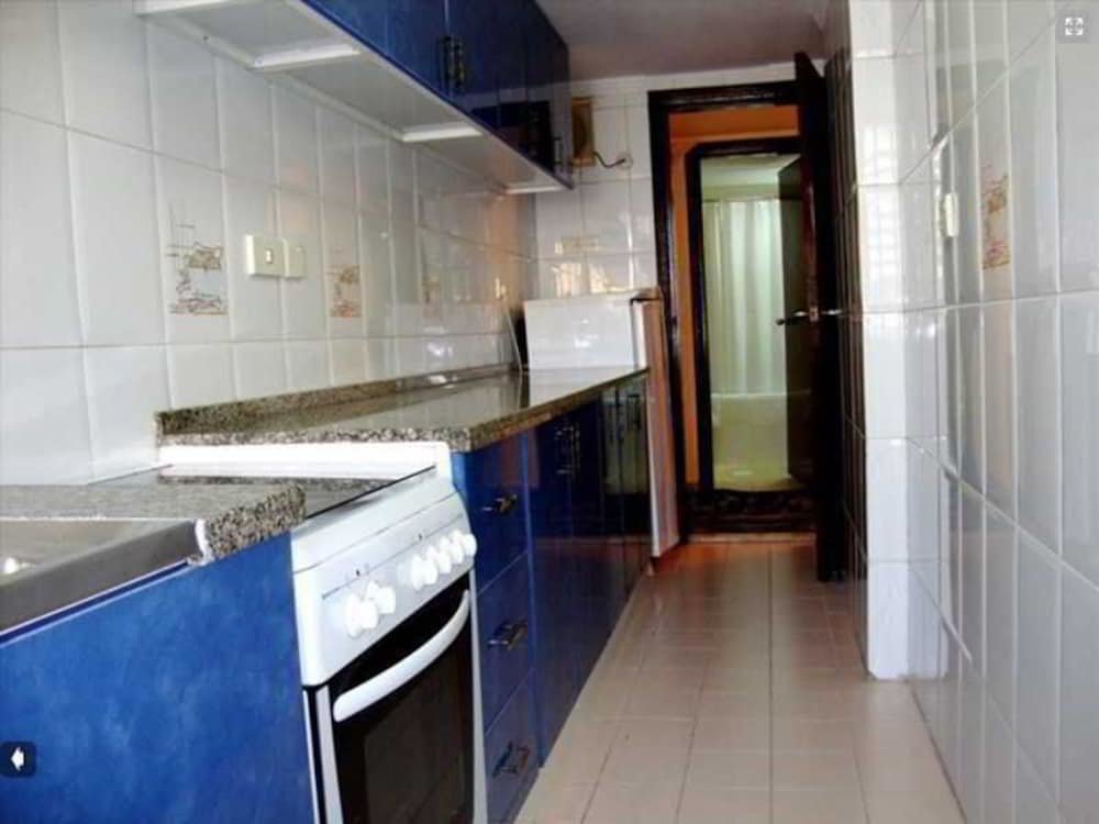 Al Muraqabat Plaza Hotel Apartments