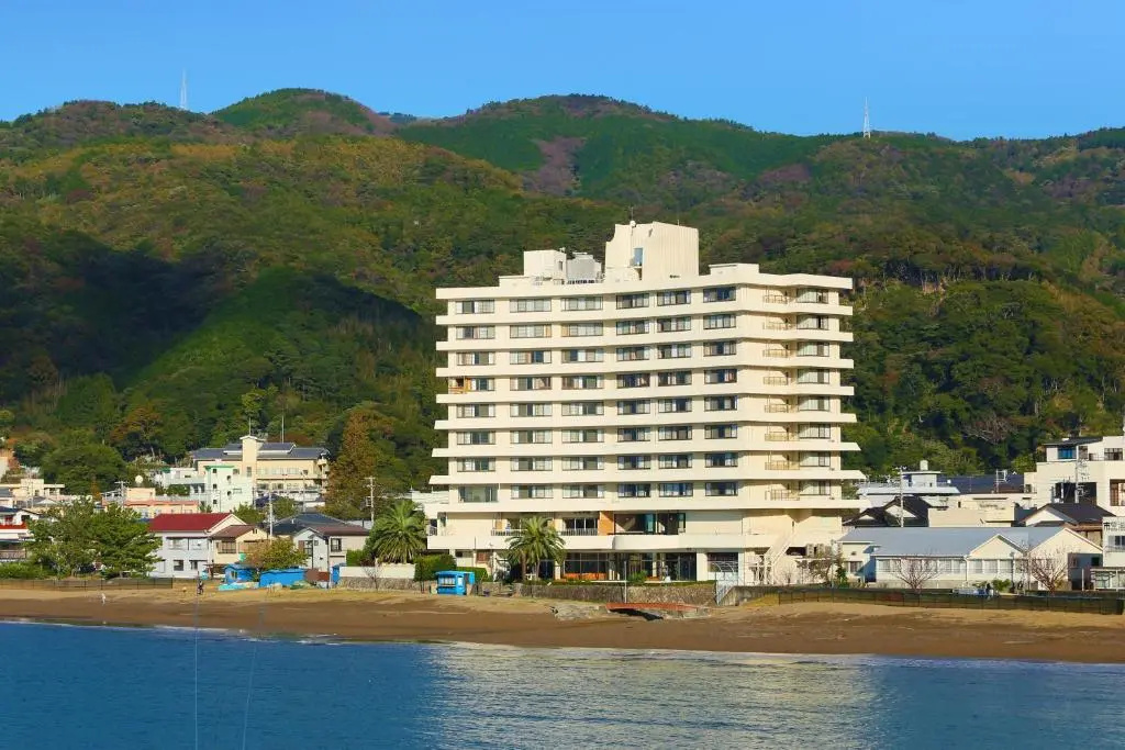Beach & Waterfront