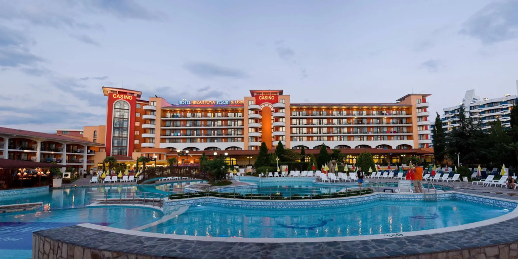 . Hrizantema- All Inclusive Hotel