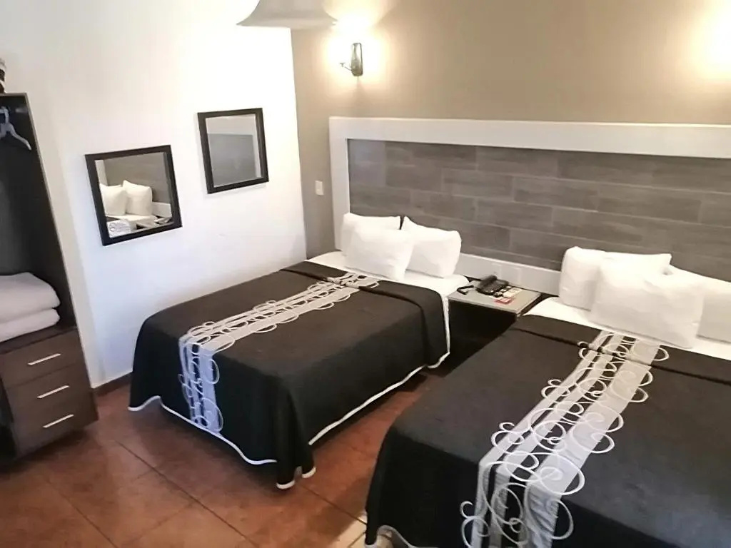 Hotel Aquiles - Chambres