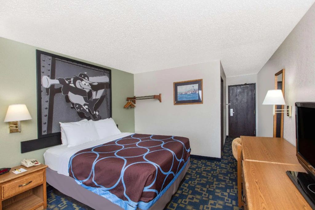 Standard Double room (full double bed)