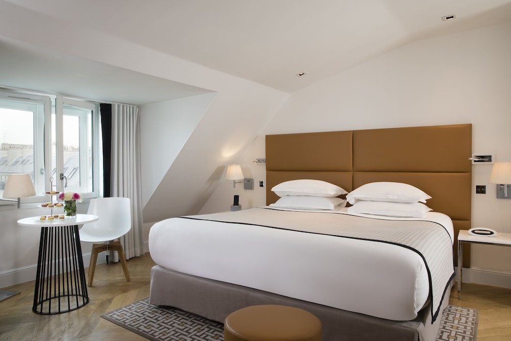Hotel R de Paris 32