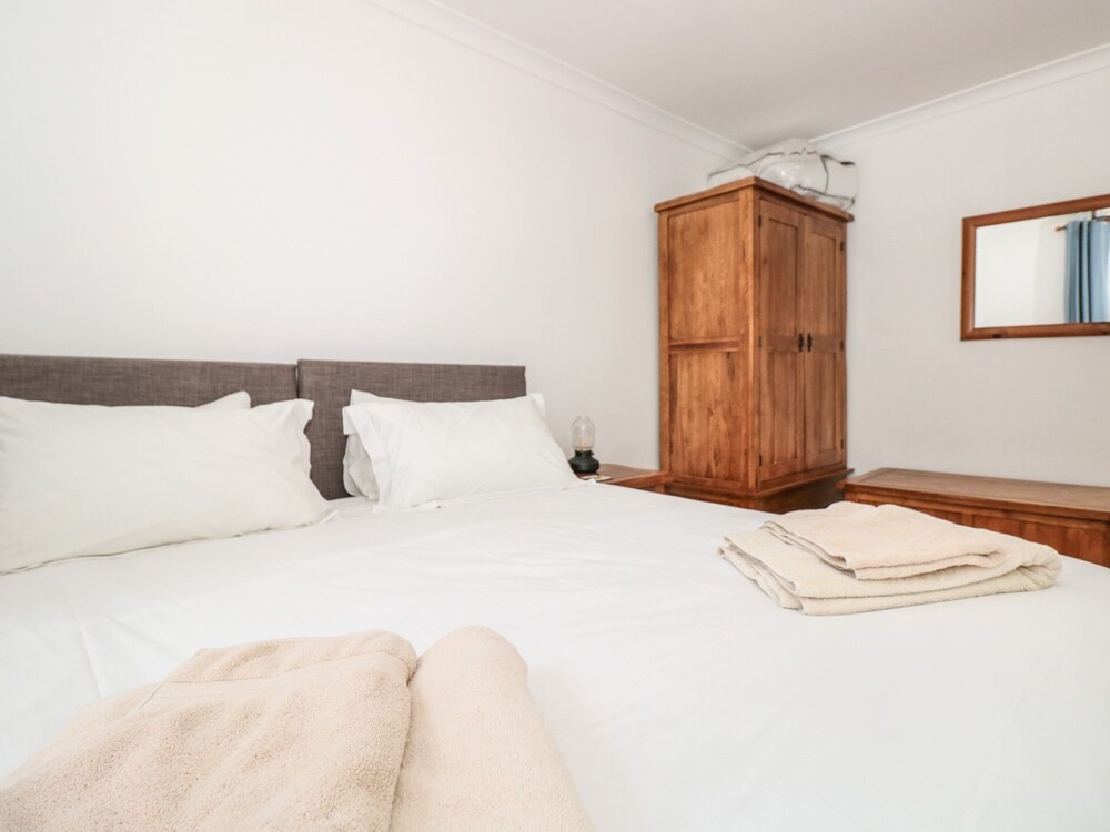 Grants Cottage — 4