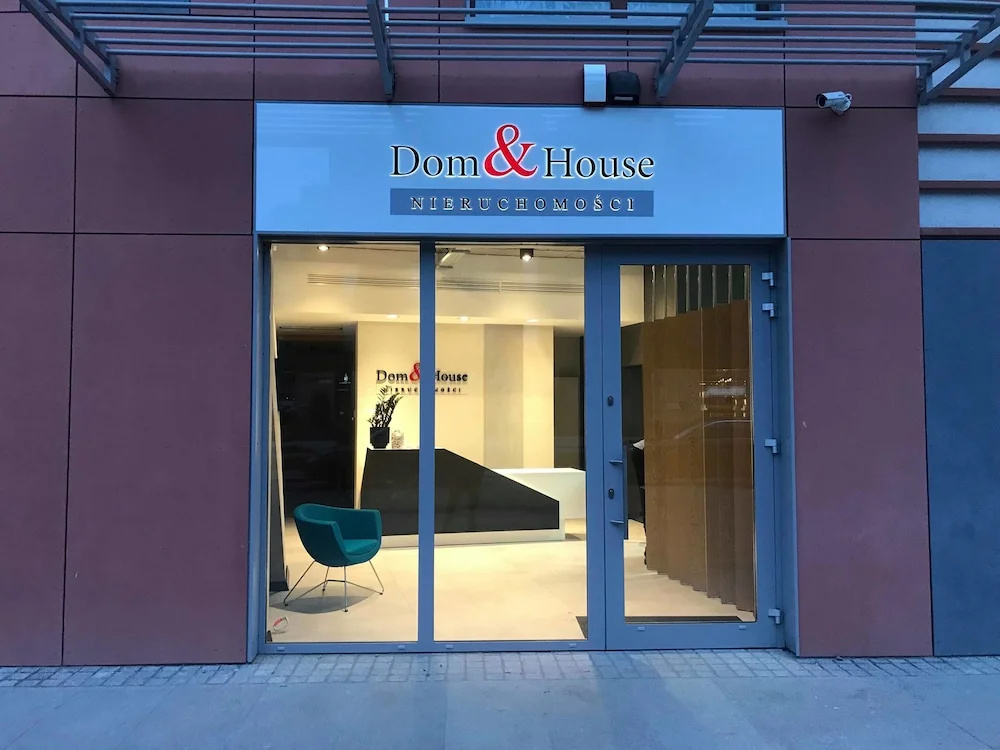 Dom & House - Waterlane Island